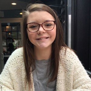 Meet your Posher, Breanna